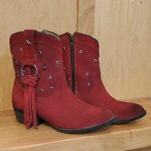 RARE Red Circle G Red Ankle Boots with Star Details